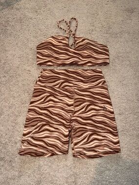 Ryderwear Brown Zebra Wave Racerback Sports Bra & Biker Shorts Set